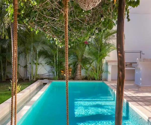 Stunning 4br With Private Pool La Veleta Retreat *
