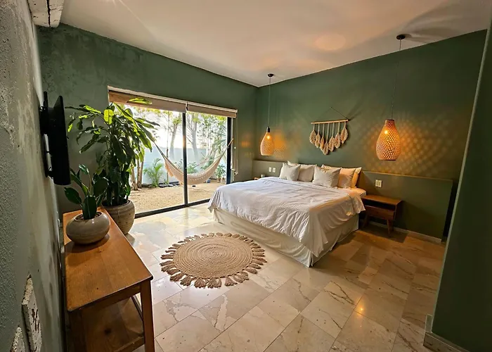 Stunning 4br With Private Pool La Veleta Retreat