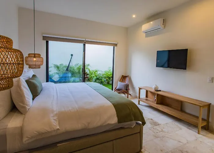 Stunning 4br With Private Pool La Veleta Retreat *