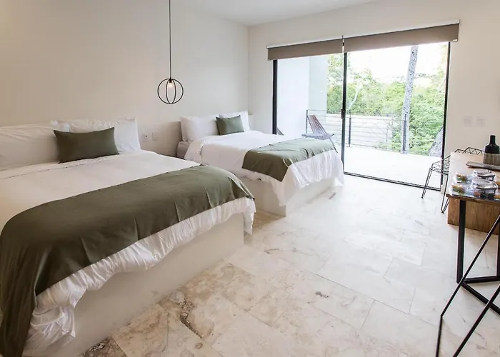 Stunning 4br With Private Pool La Veleta Retreat *
