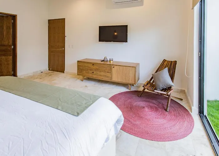 Stunning 4br With Private Pool La Veleta Retreat Villa *